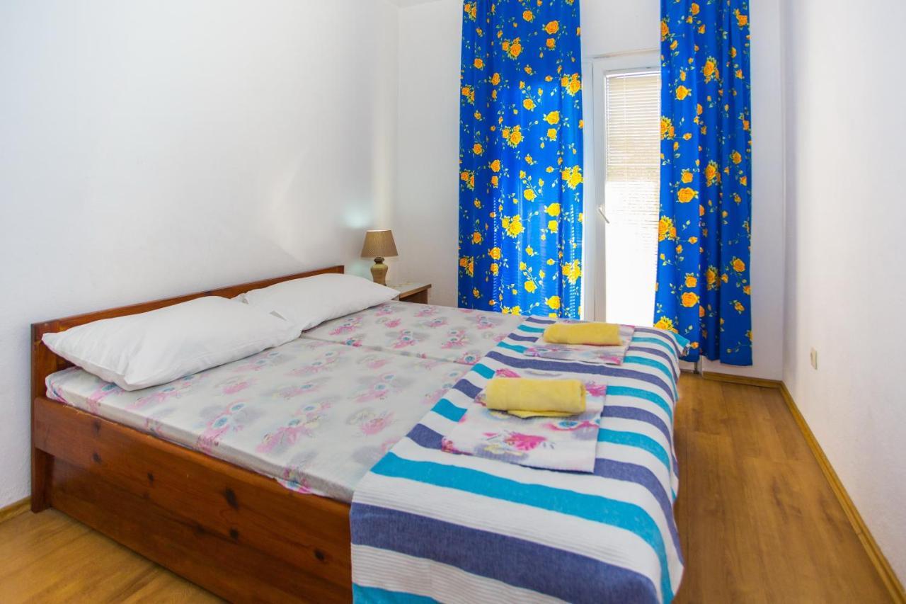 Apartments With A Parking Space Baska Voda, Makarska - 6761 Exterior photo