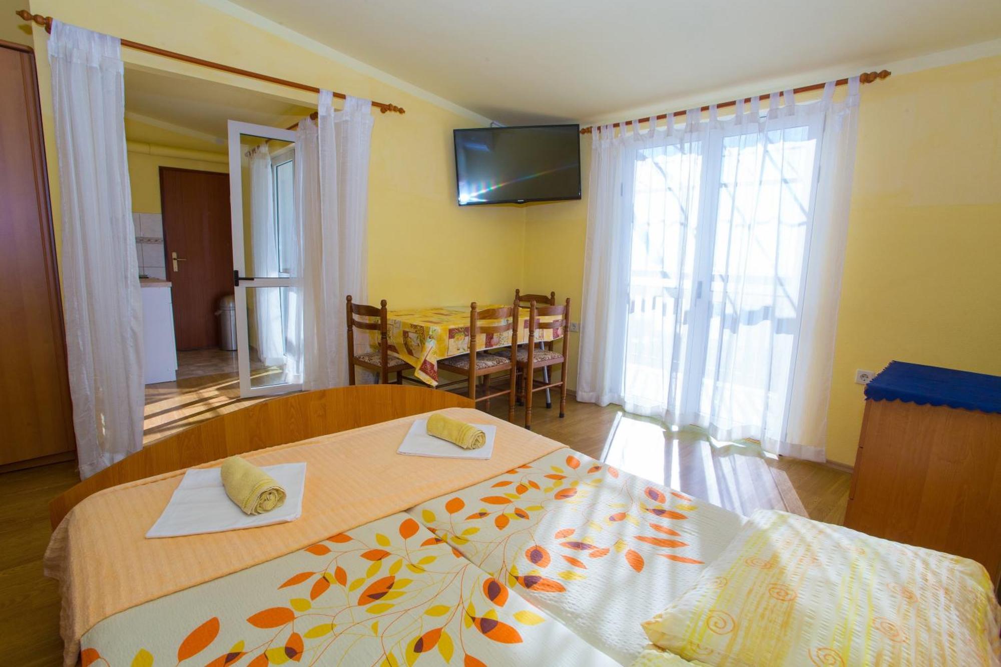 Apartments With A Parking Space Baska Voda, Makarska - 6761 Room photo