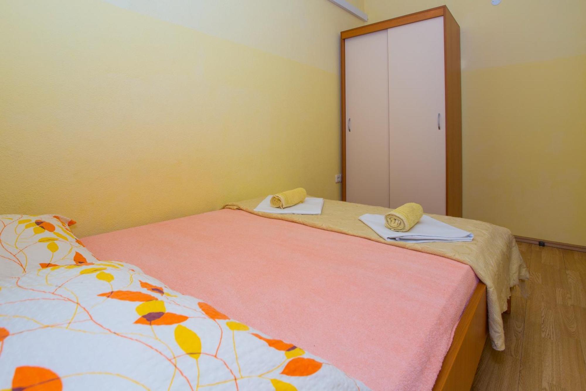 Apartments With A Parking Space Baska Voda, Makarska - 6761 Room photo
