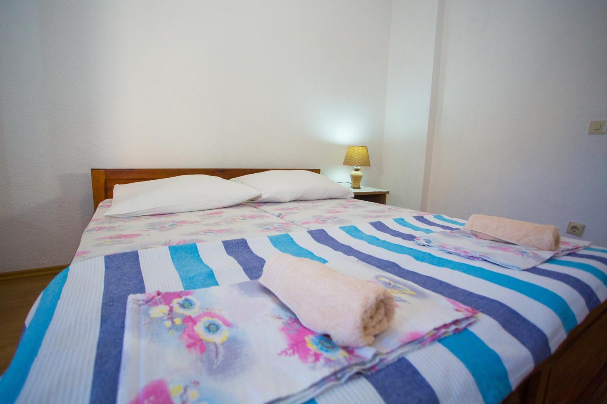 Apartments With A Parking Space Baska Voda, Makarska - 6761 Room photo